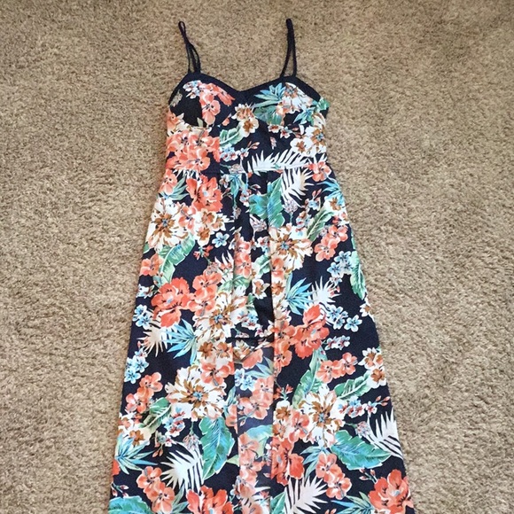 Floral Flowy Romper - Picture 2 of 5